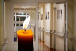 Tragiška žinia: nusižudė jauna Kauno klinikų slaugytoja