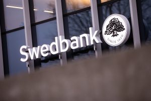 Nesuvokiamas „Swedbank“ godumas: keršija už solidarumo mokestį?