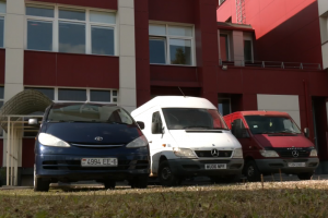 Ukrainos kariams – baltarusiški automobiliai: gauna šansą ištaisyti tai, ką padarė blogo