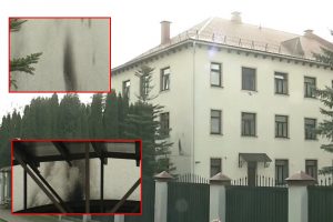 Molotovo kokteiliais paženklinta Rusijos ambasada: ar Kremlius pasinaudos incidentu Vilniuje?