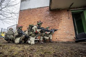 Kaune kariai treniruosis vykdyti evakuaciją po masinės nelaimės