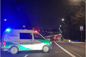 Tragedija Vilniuje: automobilis mirtinai sužalojo vyrą