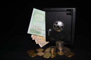 Moteris seife pasigedo 30 tūkst. eurų