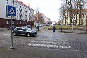 Dėl perėjos Klaipėdos savivaldybė siūlo siaurinti gatvę?
