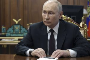 Kremlius: V. Putinas aplankė generolus, prižiūrinčius Ukrainos puolimą