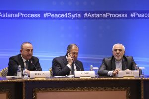 Kazachstanas paskelbė nebeorganizuosiantis derybų dėl karo Sirijoje
