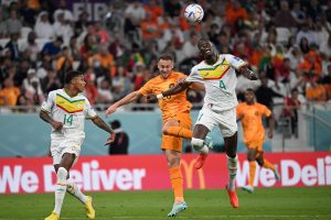 Rungtynių pabaigoje Nyderlandų futbolininkai palaužė Senegalą