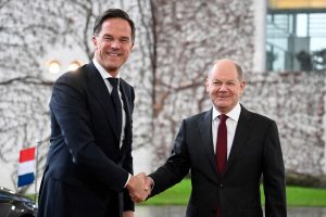 Vokietijos kancleris remia M. Rutte kandidatūrą į NATO generalinio sekretoriaus postą