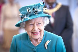 Karalienė Elizabeth II nedalyvaus Epsomo žirgų lenktynėse