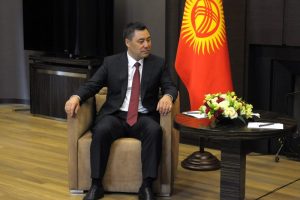Kirgizijos lyderis prašo V. Putino pagalbos sprendžiant ginčą dėl sienos