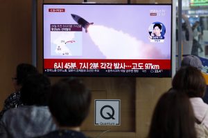 G-7 lyderiai: reikia ryžtingo atsako į Šiaurės Korėjos raketų paleidimą