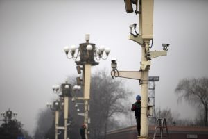 Pietų Korėjos kariai pašalino virš tūkstančio Kinijoje pagamintų vaizdo stebėjimo kamerų