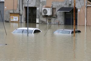 Italijos šiaurėje po smarkių liūčių žuvo du žmonės