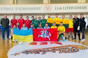 Lietuvos žurnalistai surengė kovojančiai Ukrainai paremti skirtą turnyrą „Luckas 2022“