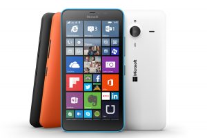 „Microsoft“ pristatė „Lumia 640“ ir Lumia 640 XL“ išmaniuosius telefonus