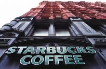 Trijuose JAV miestuose prasidėjo „Starbucks“ darbuotojų streikas