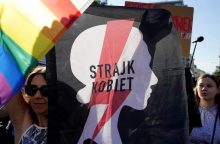 D. Tuskas: Lenkijoje abortų liberalizavimo projektai negaus parlamentinės daugumos