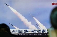 Japonija: Šiaurės Korėja planuoja paleisti raketą su antruoju kariniu žvalgybos palydovu