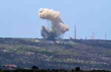 „Hezbollah“ skelbia surengusi dronų ataką prieš Izraelio bazes, paleidusi dešimtis raketų