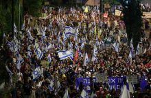 Tūkstančiai izraeliečių susirinko į antivyriausybinį protestą