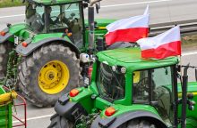Lenkijos ūkininkai pradėjo protestą prie Ukrainos sienos