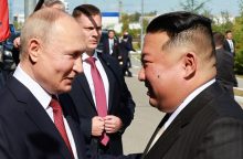 Baltieji rūmai: JAV susirūpinusios dėl glaudesnių Rusijos ir Šiaurės Korėjos ryšių