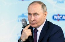 JAV: V. Putinas negali diktuoti taikos sąlygų Ukrainai