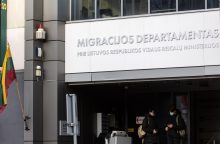 Migracijos departamento darbuotoja nuslėpė įgytą Rusijos pilietybę