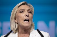 E. Macronui sušaukus pirmalaikius rinkimus Prancūzijos dešiniuosius apėmė chaosas