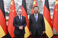 Kinija: iki Ukrainos taikos konferencijos Šveicarijoje dar reikia daug nuveikti