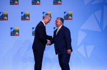 NATO vadovas trečiadienį susitiks su Vengrijos premjeru Viktoru Orbanu
