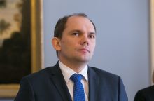 Vyriausybė spręs dėl 6 ambasadorių atšaukimo, siūlys skirti N. Aleksiejūną atstovu prie ES