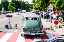 Istorinių automobilių ralio dalyviai varžėsi Lietuvos ir Lenkijos keliais