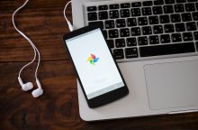 JK pradėjo tyrimą dėl „Apple“ ir „Google“ konkurencingumo mobiliuosiuose įrenginiuose