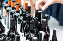 Seimas atmetė iniciatyvas atlaisvinti alkoholio prekybą