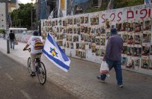 Izraelio kariuomenė praneša apie Gazos Ruože rastus trijų įkaitų palaikus