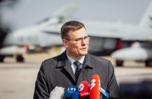 L. Kasčiūnas pristatė bepiločių orlaivių pajėgų plėtimo priemones: bus steigiama „dronų regitra“