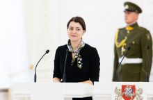 Skandalų epicentre atsidūrusi M. Navickienė iš prezidento sulaukė kitokios gimtadienio dovanos