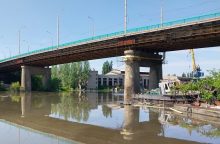 Okupantai susprogdino didelę užtvanką netoli Chersono: Ukraina perspėja dėl potvynių