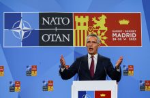 Išsprendus nesutarimus su Turkija, NATO oficialiai pakvies Švediją ir Suomiją į Aljansą
