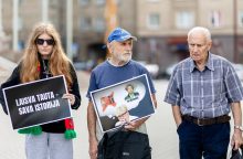 Prie Seimo – piketas: „Neleisime perrašyti Lietuvos istorijos“