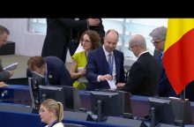 Dalis Lietuvos europarlamentarų balsavo už U. von der Leyen perrinkimą, prieš – A. Veryga