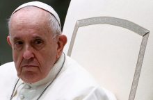 Popiežius Pranciškus: migrantai neužplūdo Europos, jie ieško svetingumo