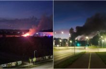 Ugniagesiai lėkė į Europos prospektą: pranešta apie gaisrą gamykloje