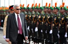 Šri Lankos prezidentas sako neketinąs pratęsti nepaprastosios padėties
