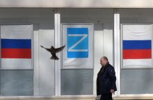 Juodkalnijoje vieno baro darbuotojų aprangą „puošia“ raidė Z – Ukrainos ambasada laukia reakcijos 